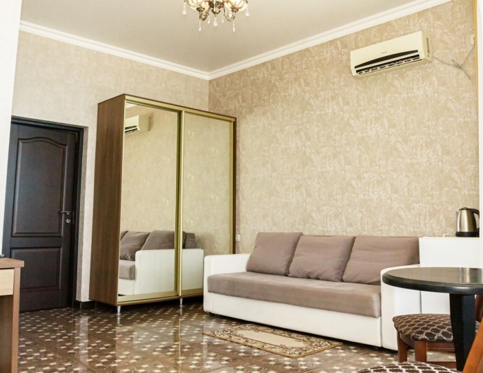 Люкс 2-местный 2-комнатный - Отель Лайтхаус» / Lighthouse